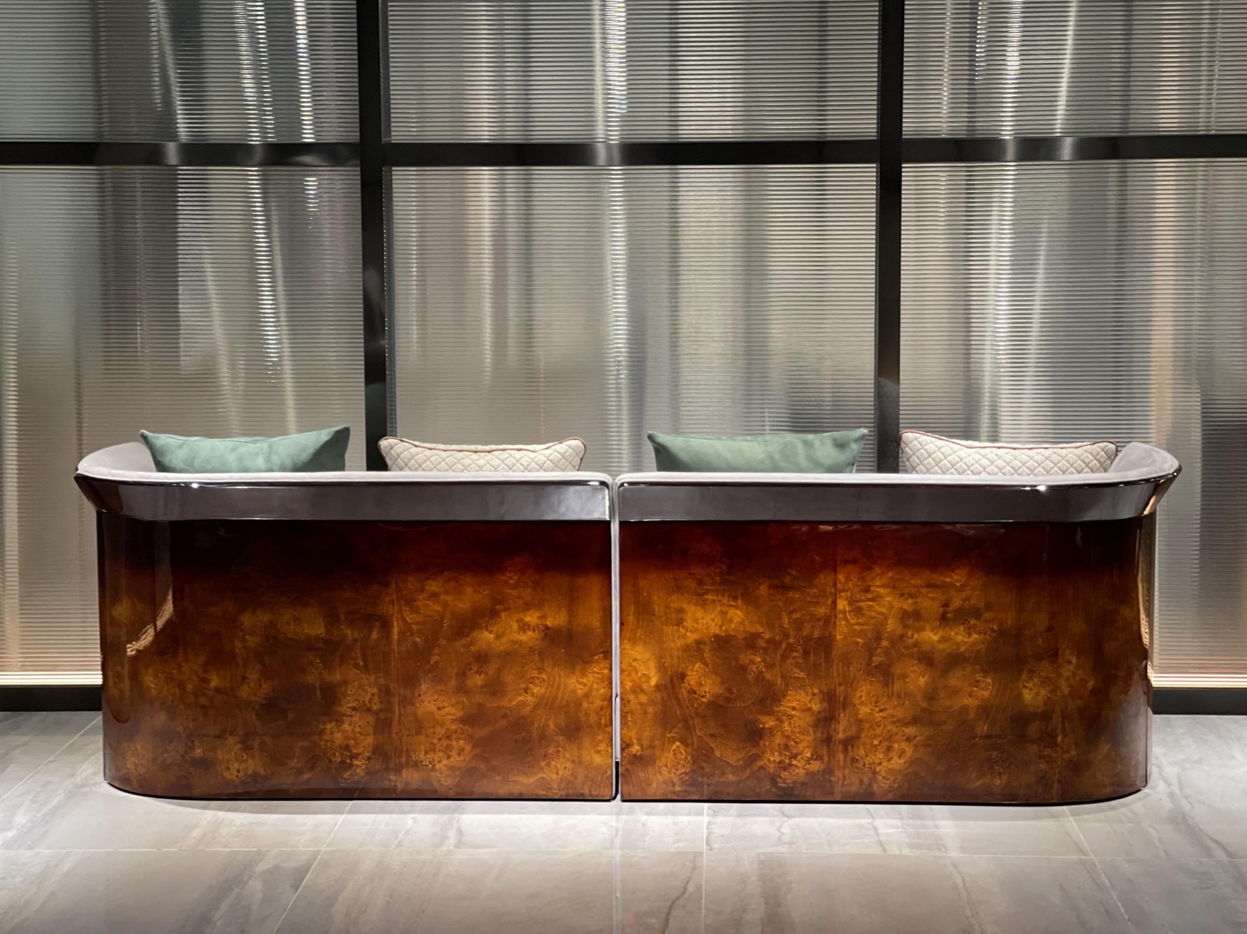 Rare burl veneer detail