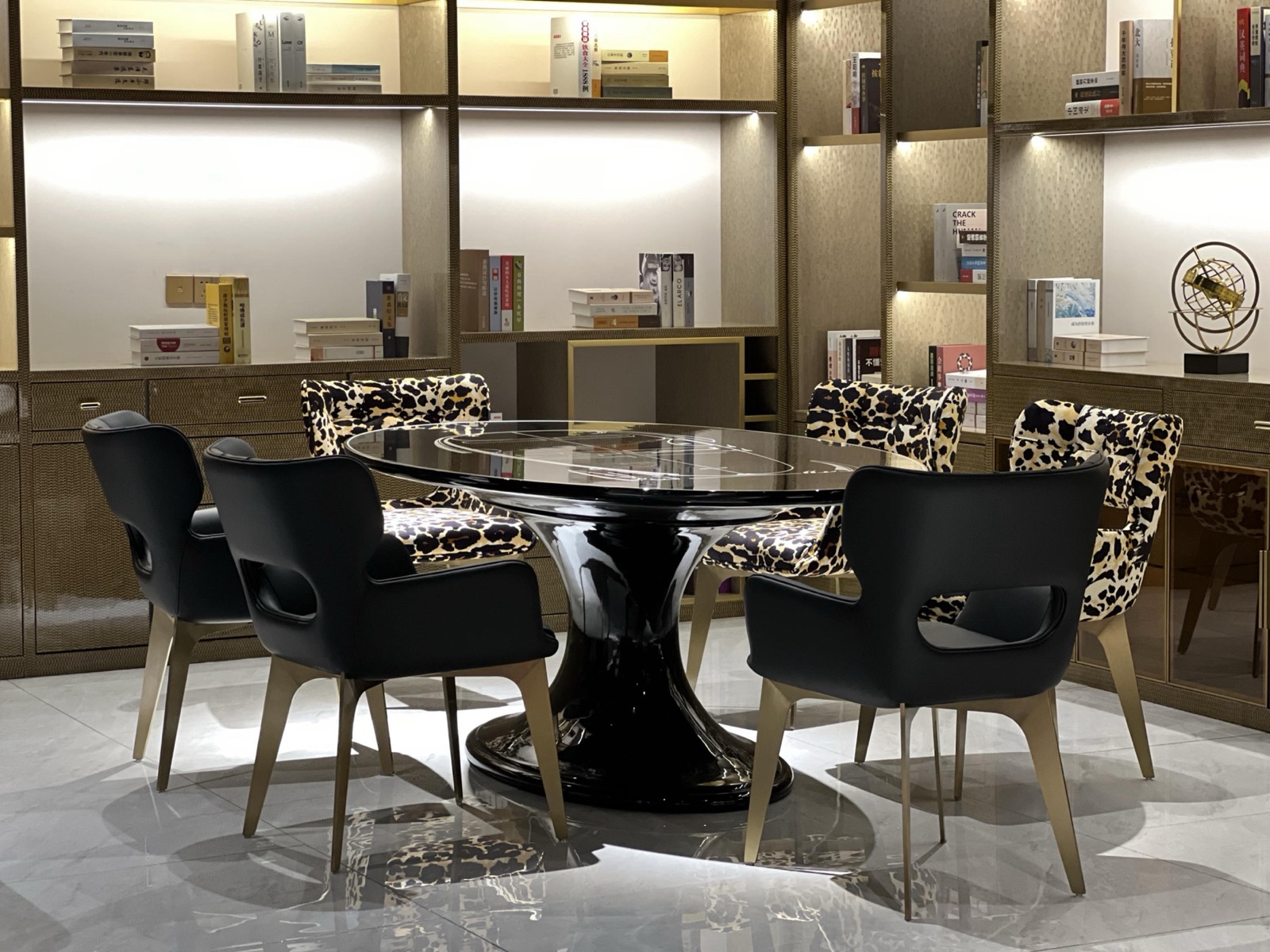 Dining collection